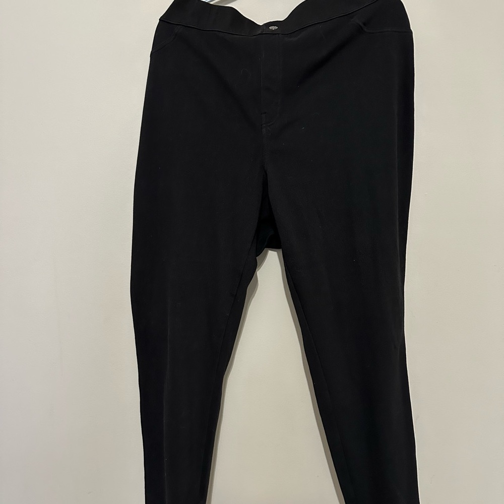Simply Vera Wang pull on stretch pants